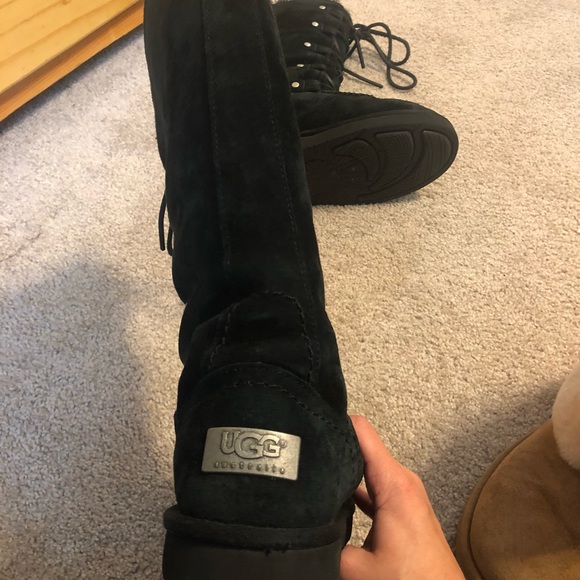Ugg Appalachian tall boot size 7 - Picture 3 of 6